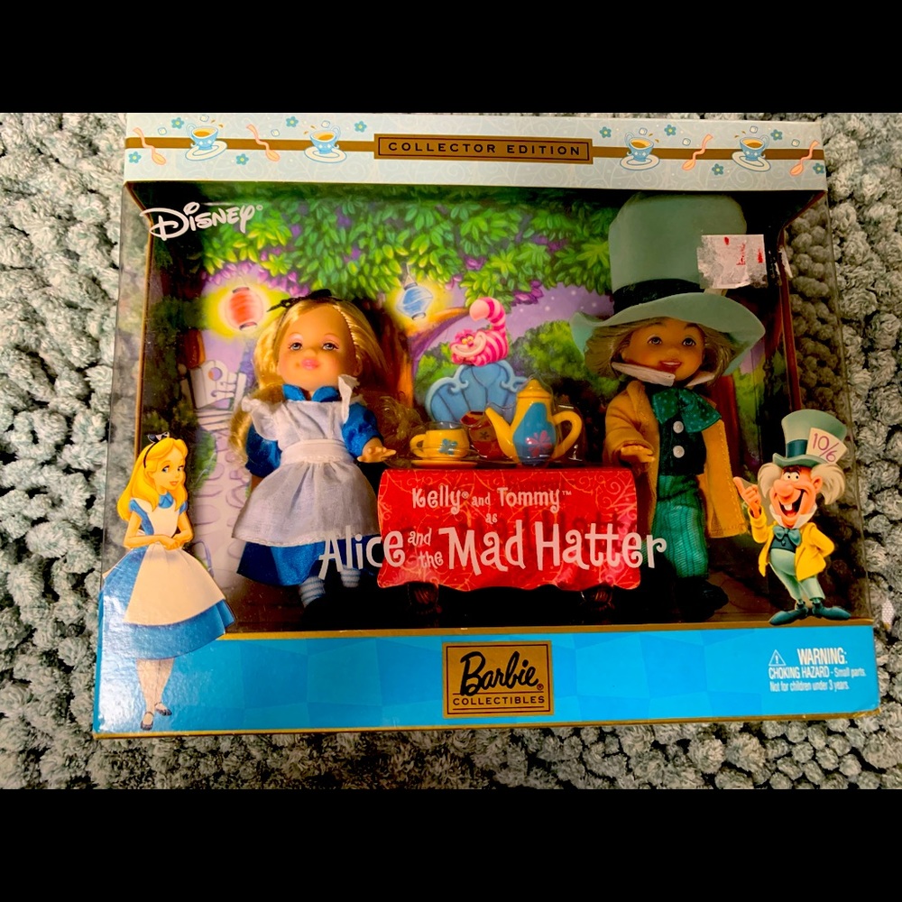 Alice and Mad Hatter set